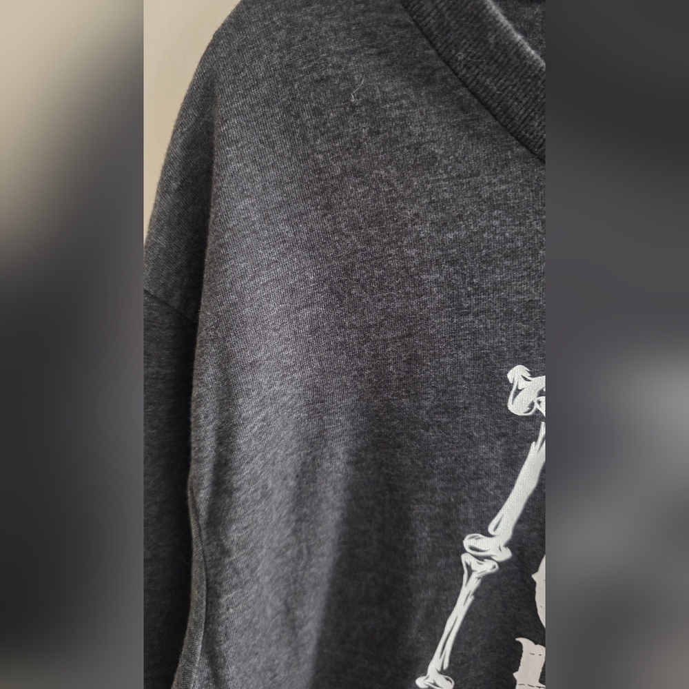 Gray Halloween Graphic Tee - Picture 3 of 4